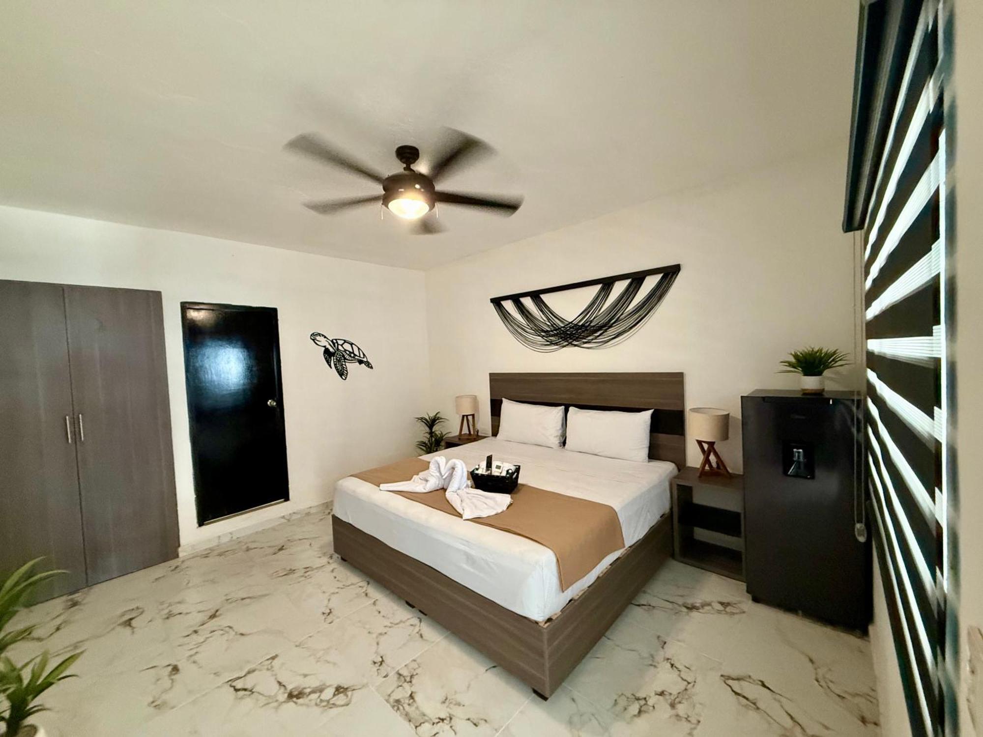 Отель Casa Tortuga 5Th Ave Плая-дель-Кармен Экстерьер фото