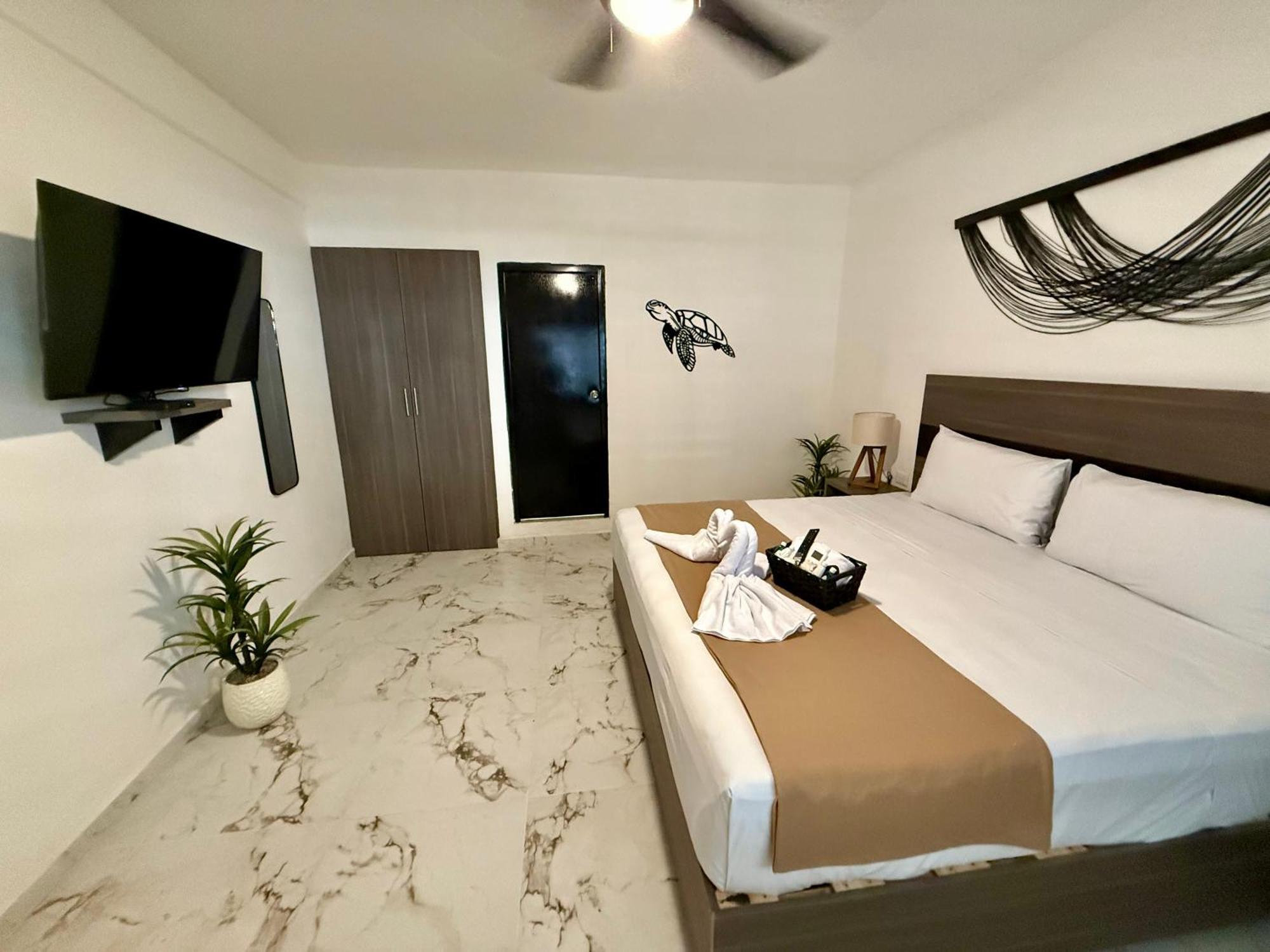 Отель Casa Tortuga 5Th Ave Плая-дель-Кармен Экстерьер фото