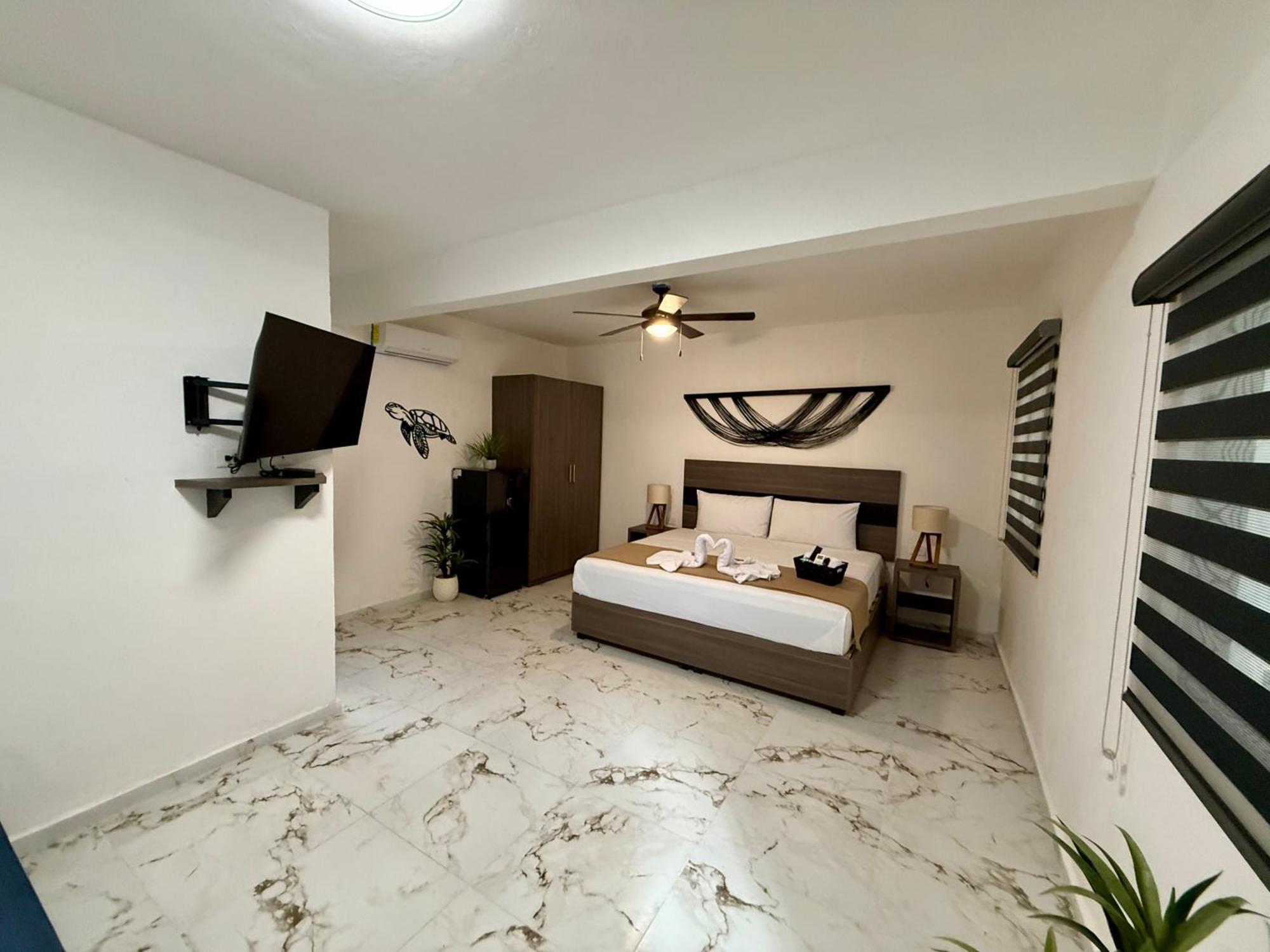 Отель Casa Tortuga 5Th Ave Плая-дель-Кармен Экстерьер фото