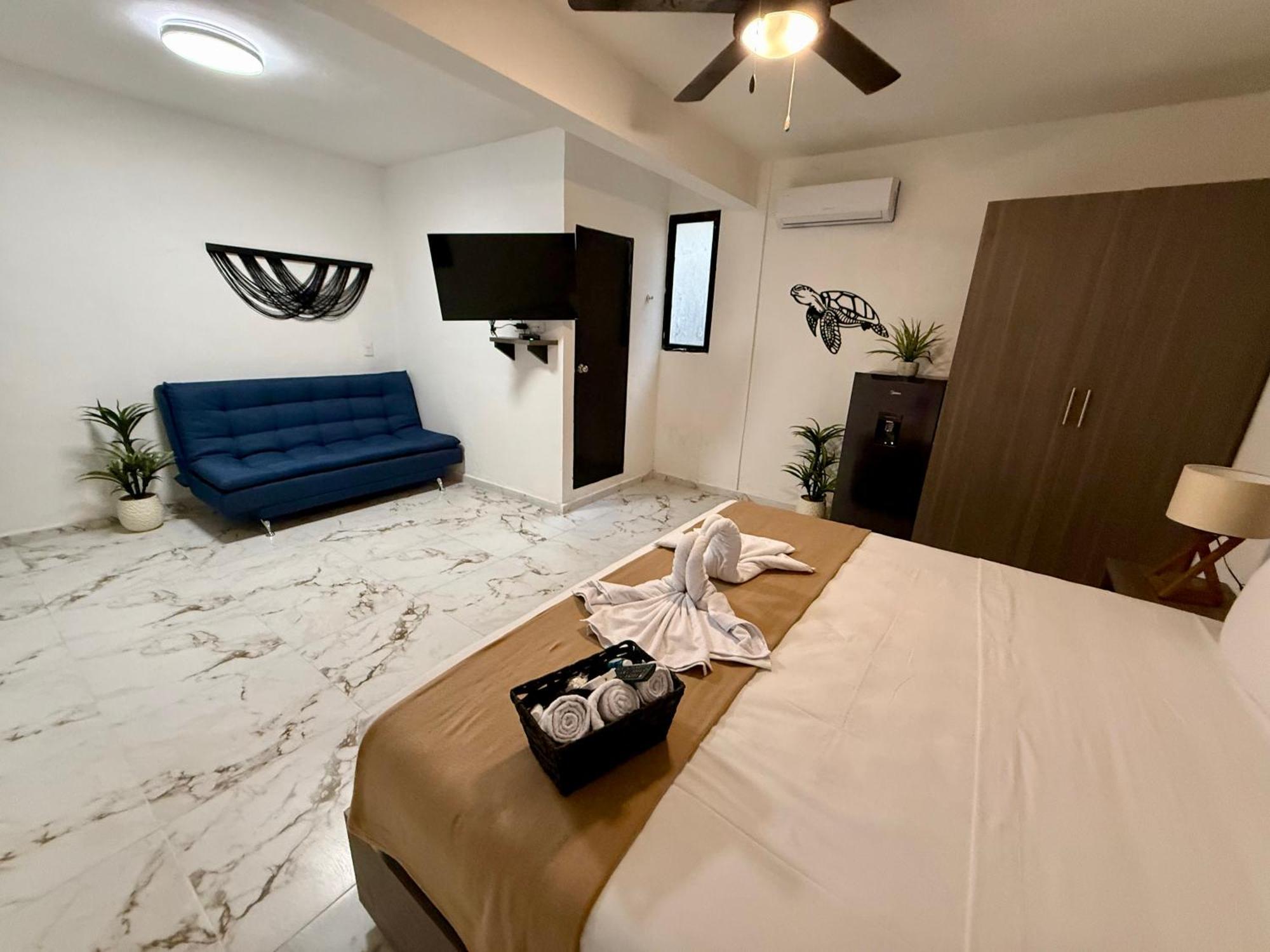 Отель Casa Tortuga 5Th Ave Плая-дель-Кармен Экстерьер фото